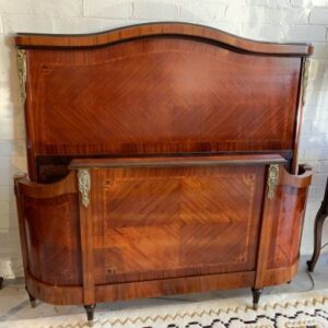 ZZ3021 French Pallisander Bed