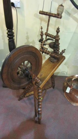 AP259-Spinning Wheel