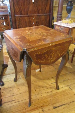 ZZ5594 Marquetry Dropside Table