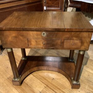 ZZ3832 Empire Dressing Table / Poudreuse