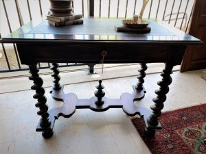 ZZ3987  French Walnut Side Table