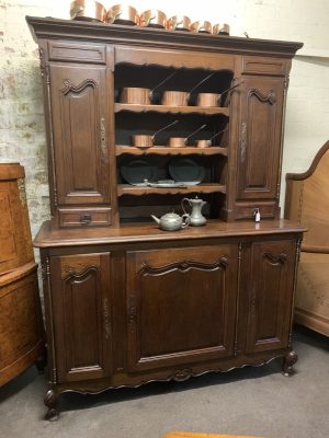 ZZ4079 Oak Dresser