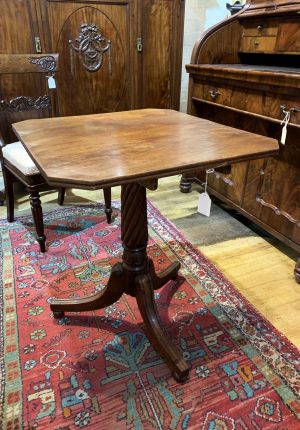 ZZ4796 Georgian Table