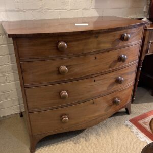 ZZ4914 Georgian Bow fronted Chest of Drawers