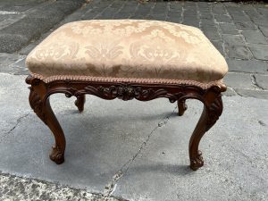 ZZ5160 George II Style Stool