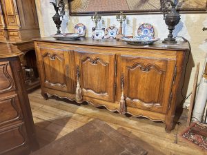 ZZ5286 French Oak Sideboard