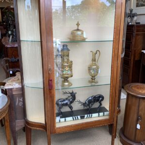 ZZ5356 Sheraton Revival Display Cabinet