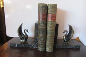 ZZ5475   Art Deco Swan Bookends