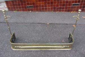 ZZ5524   Georgian Brass Fender