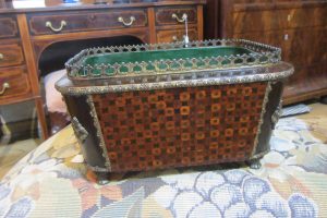 ZZ5564 French Parquetry Planter