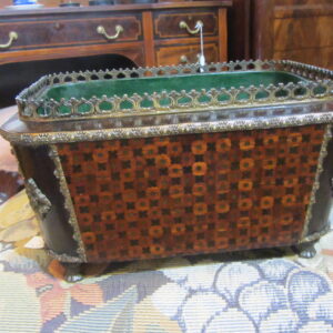 ZZ5564 French Parquetry Planter